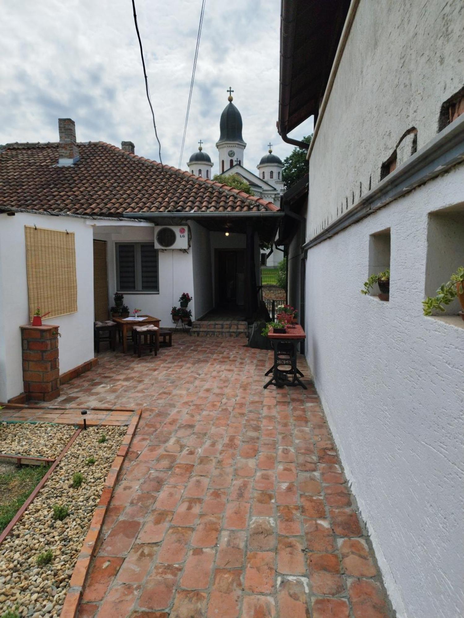 Apartment Apostolovic Kuca Kulturni Spomenik U Centru Grocke Grocka